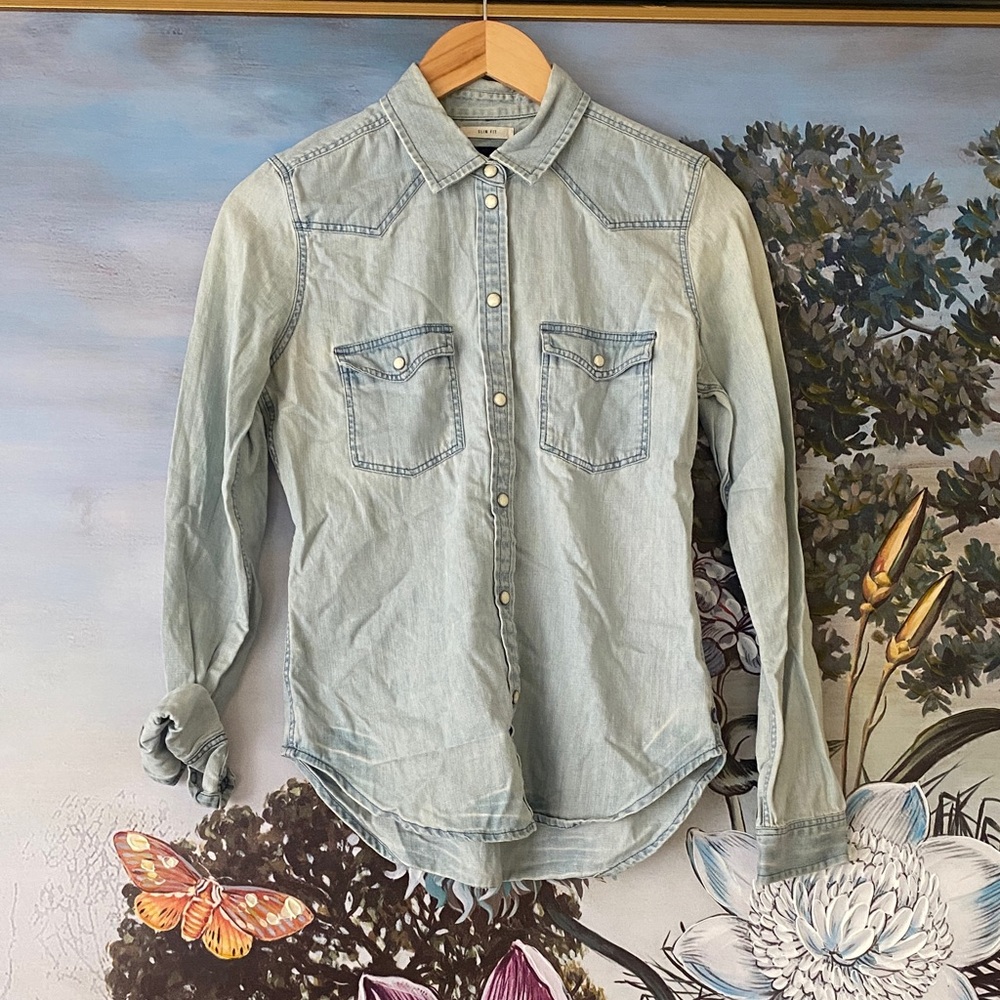 American Eagle Outfitters Denim Blue Button Down Shirt